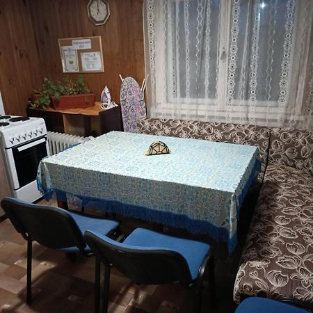 Къща За Гости Феникс 科普里夫什迪察 外观 照片